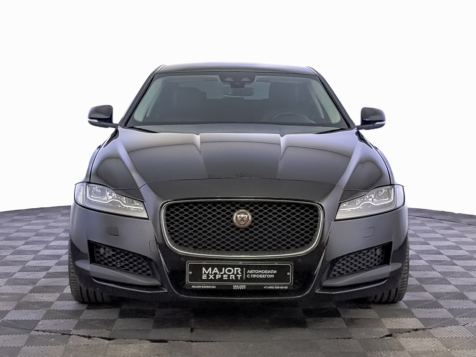 car-card-slide Jaguar XF 2019 130 710км фото №2