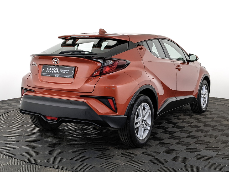 car-card-slide Toyota C-HR 2020 46 548км фото №5