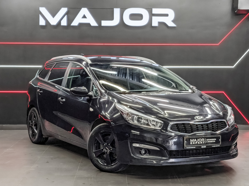car-card-slide Kia Ceed 2017 129 641км фото №3