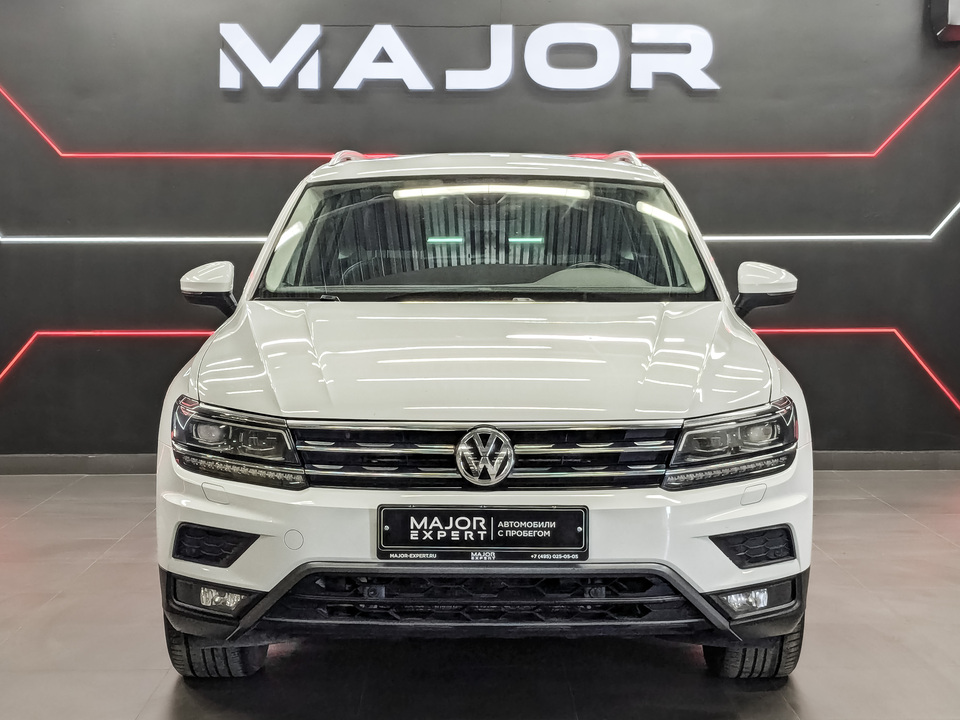 car-card-slide Volkswagen Tiguan 2019 149 090км фото №2