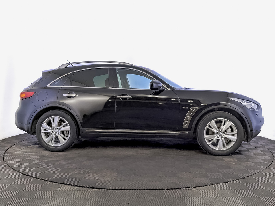 car-card-slide Infiniti QX70 2016 63 099км фото №4