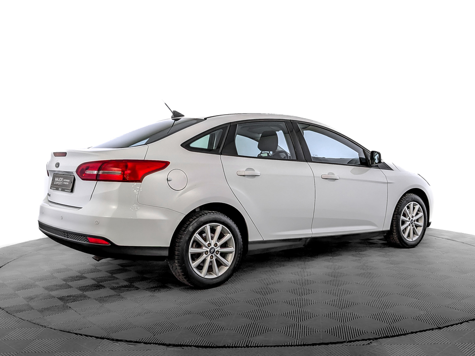 car-card-slide Ford Focus 2018 90 735км фото №5