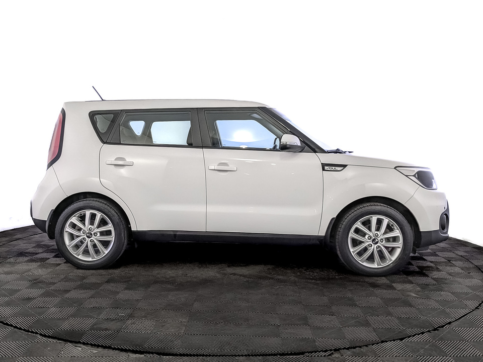 car-card-slide Kia Soul 2019 58 426км фото №4