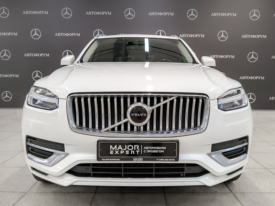 car-card-slide Volvo XC90 2019 163 000км фото №2