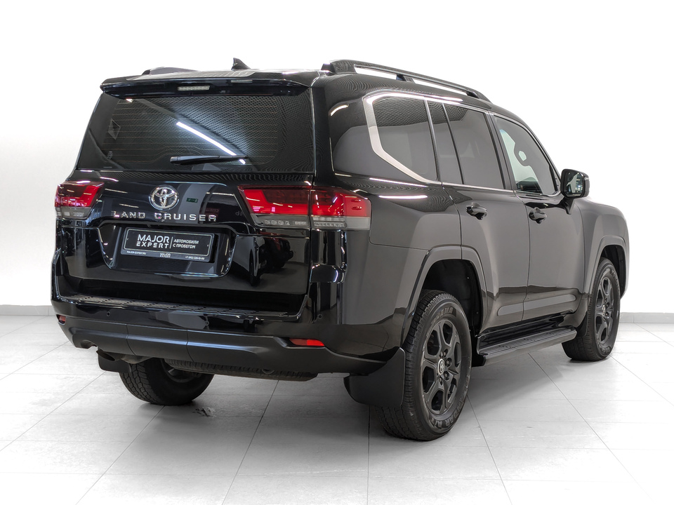 Toyota Land Cruiser 300 2021 72 948км фото №5
