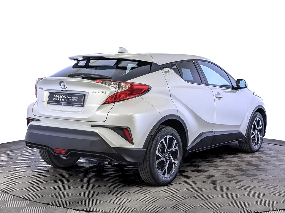 car-card-slide Toyota C-HR 2021 47 653км фото №5