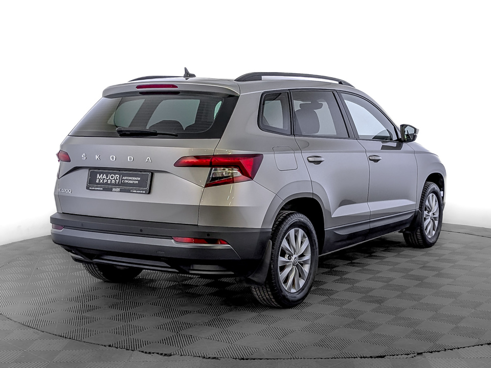 car-card-slide Skoda Karoq 2021 59 380км фото №5