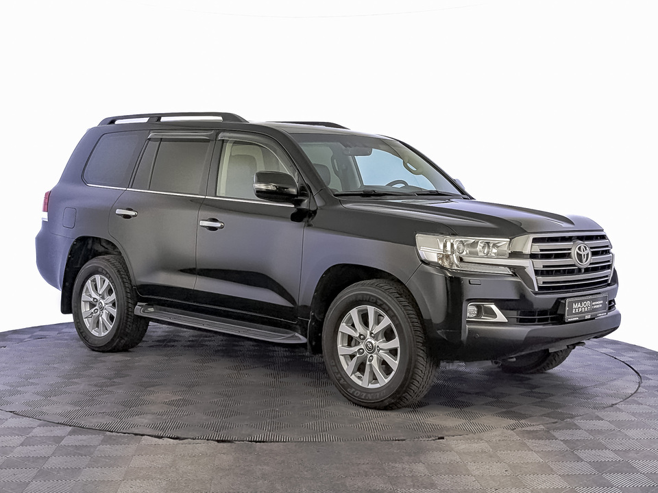 car-card-slide Toyota Land Cruiser 200 2016 107 558км фото №3