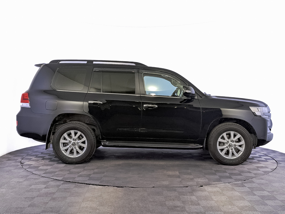 car-card-slide Toyota Land Cruiser 200 2016 107 558км фото №4
