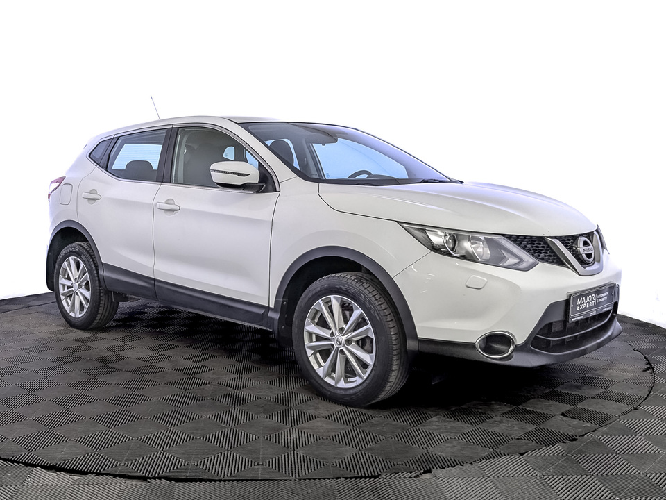 car-card-slide Nissan Qashqai 2015 172 094км фото №3