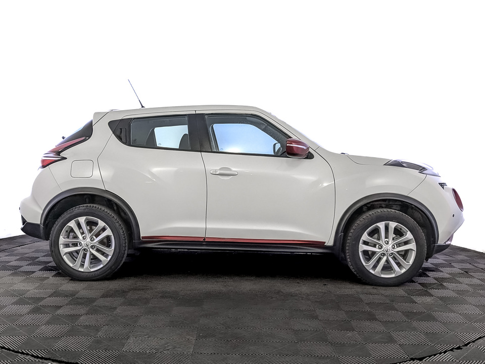 car-card-slide Nissan Juke 2015 107 987км фото №4