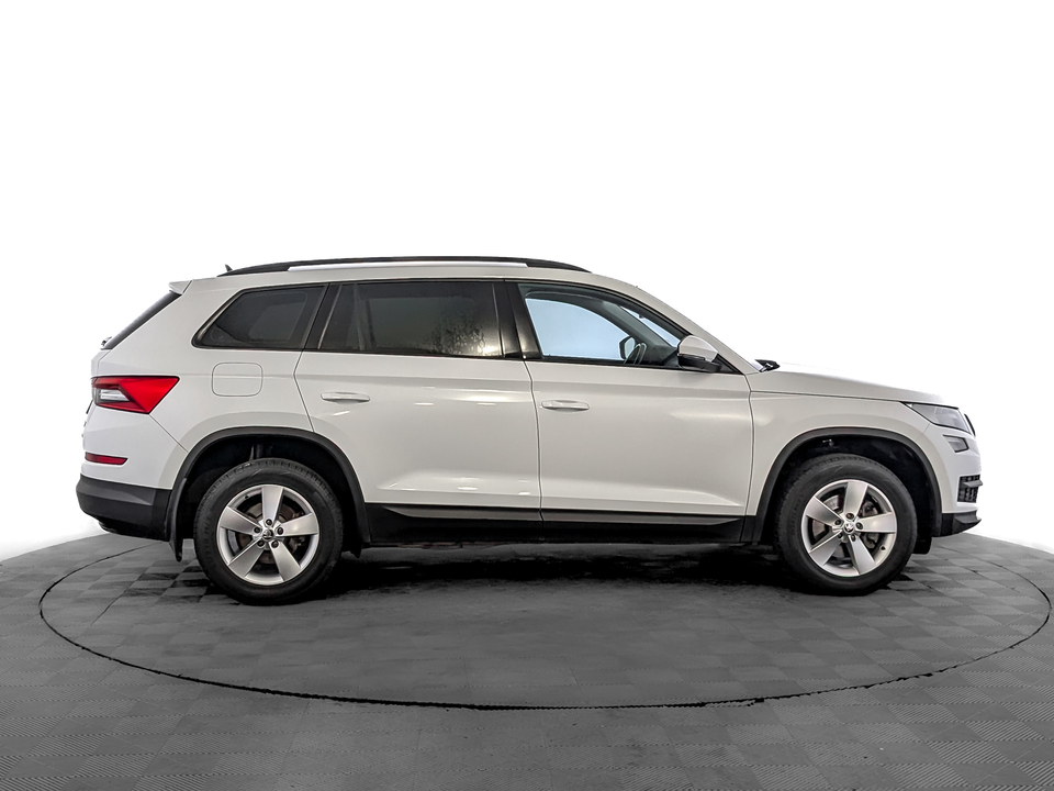 car-card-slide Skoda Kodiaq 2018 187 320км фото №4