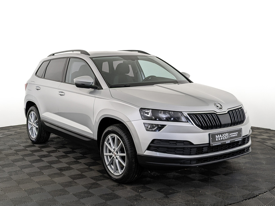 car-card-slide Skoda Karoq 2020 103 015км фото №3