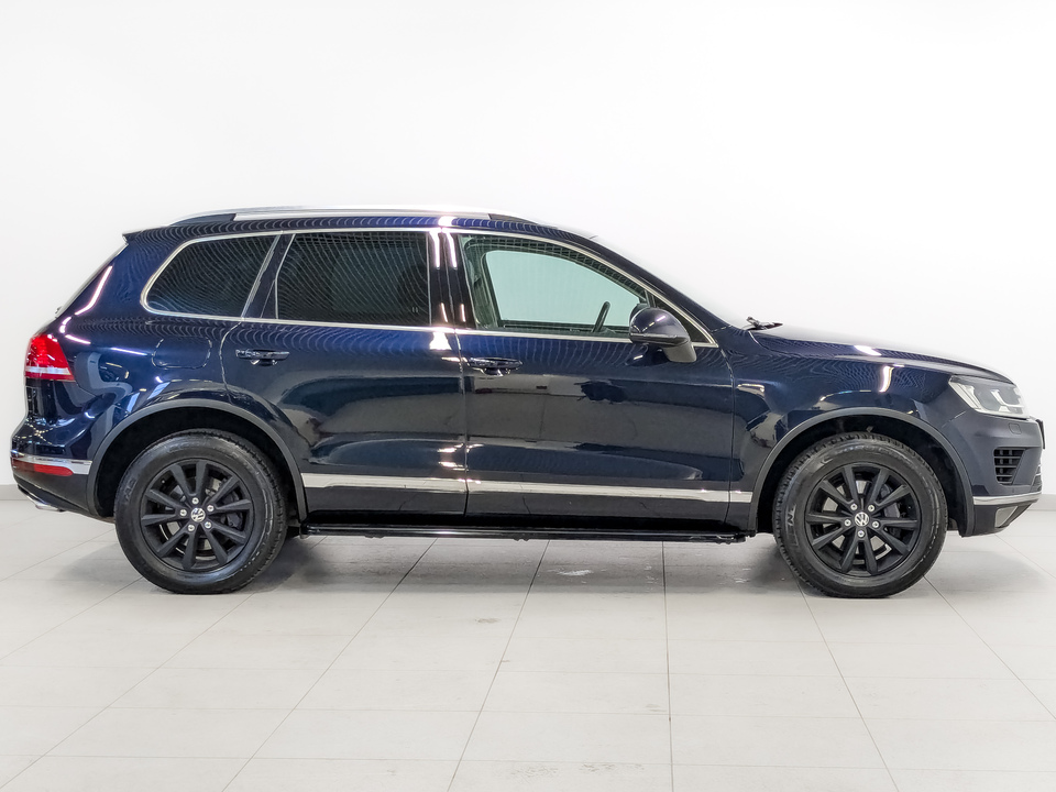 car-card-slide Volkswagen Touareg 2016 141 420км фото №4