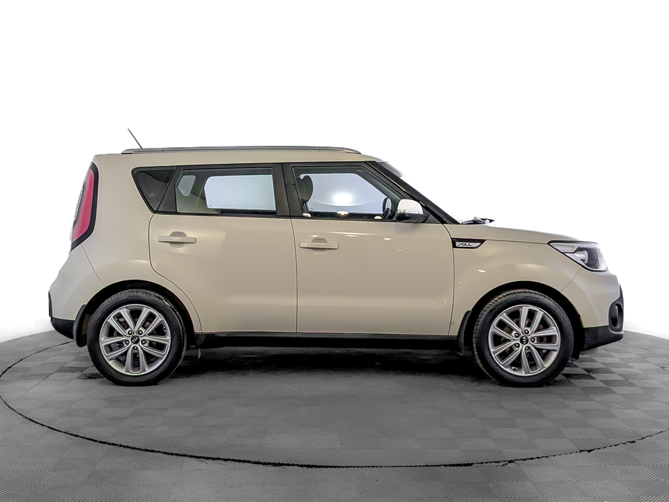 car-card-slide Kia Soul 2017 214 400км фото №4