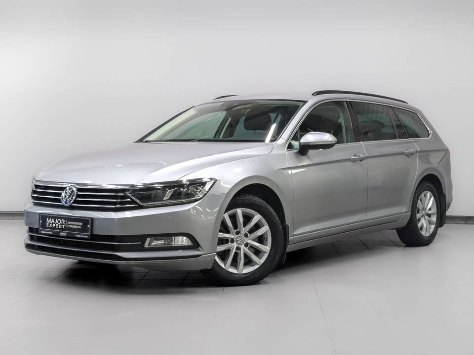 car-card-slide Volkswagen Passat 2019 78 797км фото №1