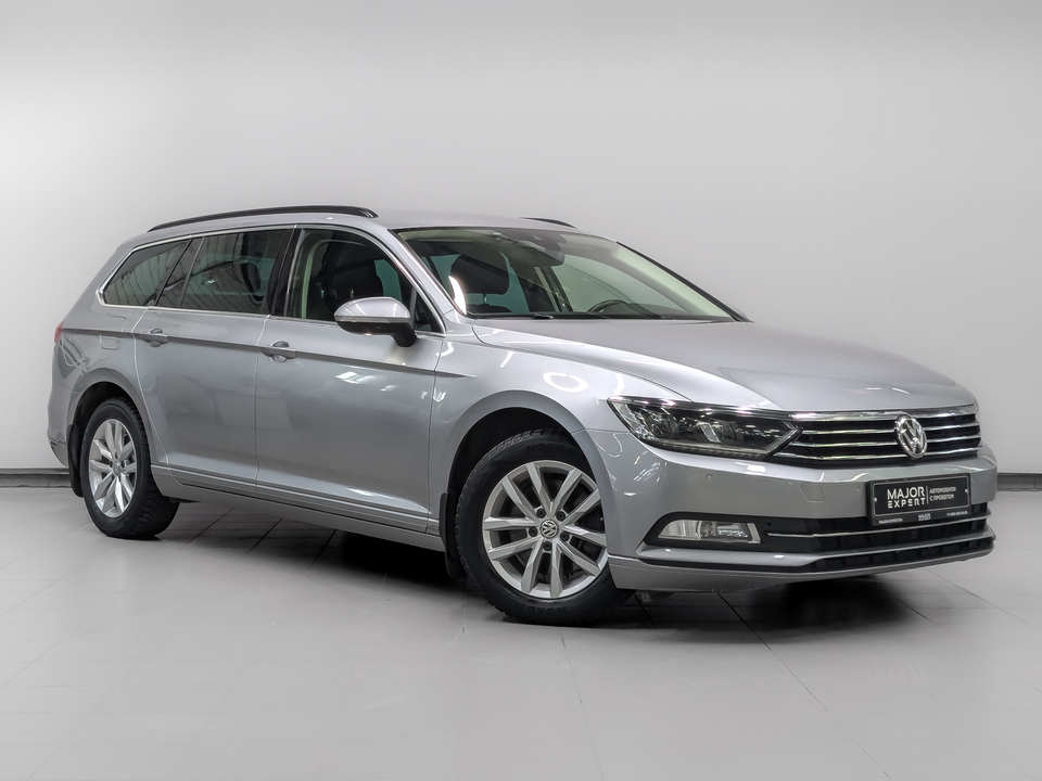 car-card-slide Volkswagen Passat 2019 78 797км фото №3