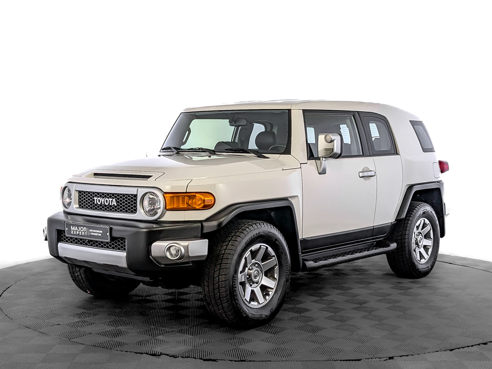 car-card-slide Toyota FJ Cruiser 2022 14 409км фото №1