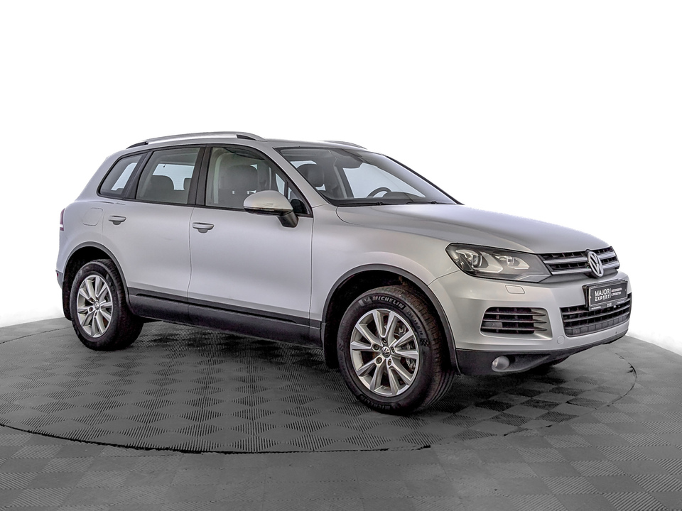 car-card-slide Volkswagen Touareg 2013 177 393км фото №3