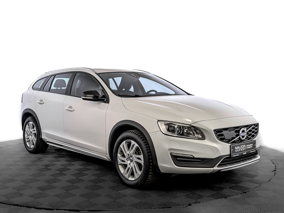Volvo V60 CC  2018 79 719км фото №3