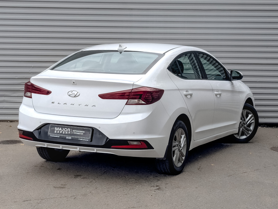 car-card-slide Hyundai Elantra 2020 144 254км фото №5