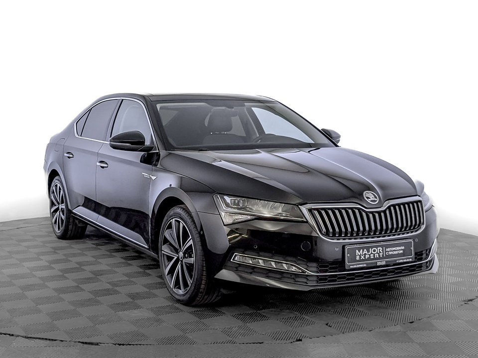 car-card-slide Skoda Superb 2024 66 490км фото №3