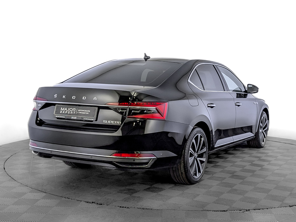 car-card-slide Skoda Superb 2024 66 490км фото №5