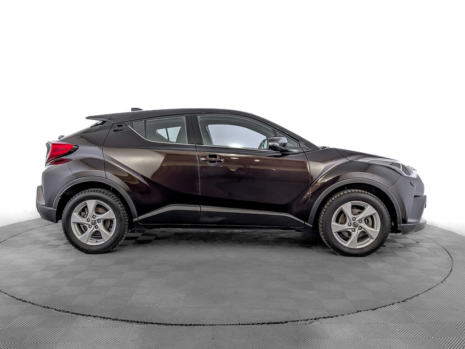car-card-slide Toyota C-HR 2019 46 448км фото №4