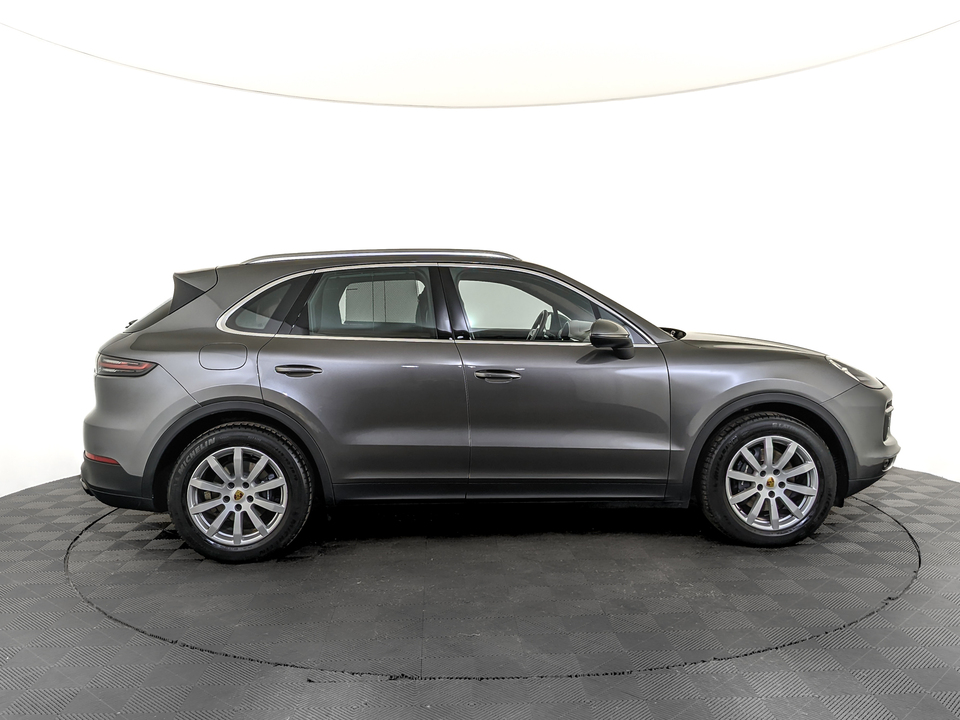 car-card-slide Porsche Cayenne 2019 33 300км фото №4