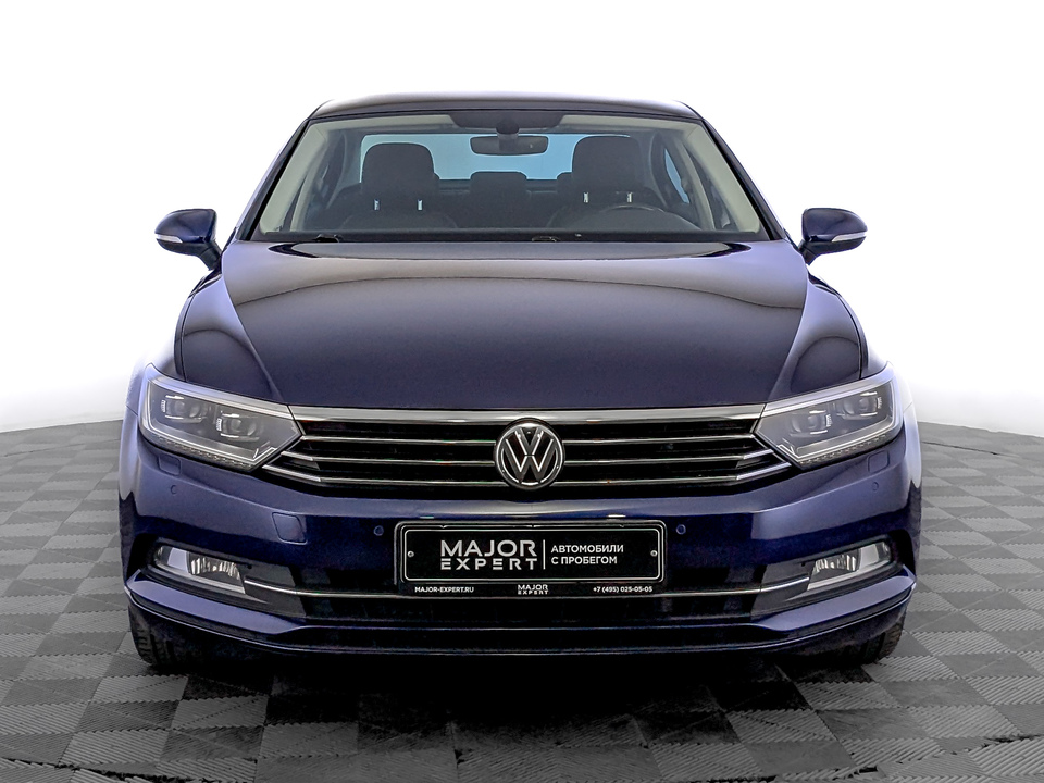 car-card-slide Volkswagen Passat 2019 128 087км фото №2