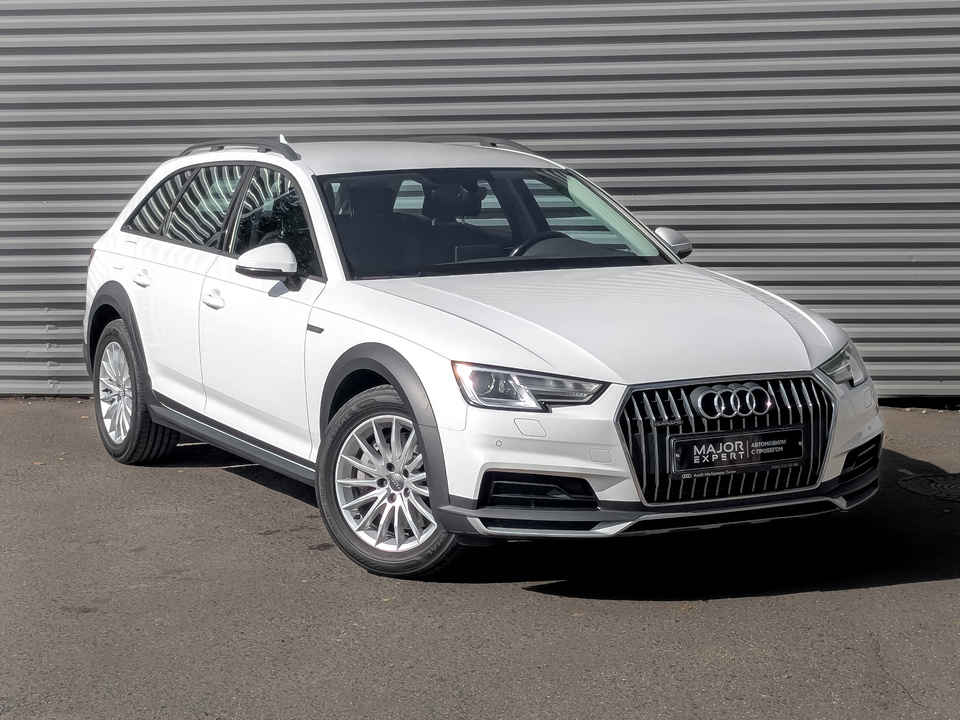 car-card-slide Audi A4 allroad quattro 2017 128 017км фото №3