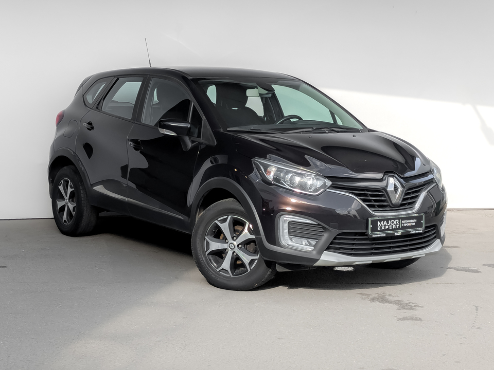 car-card-slide Renault Kaptur 2019 107 943км фото №3