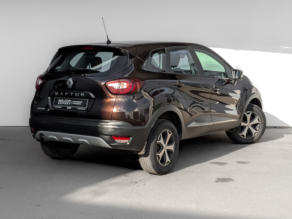 car-card-slide Renault Kaptur 2019 107 943км фото №5