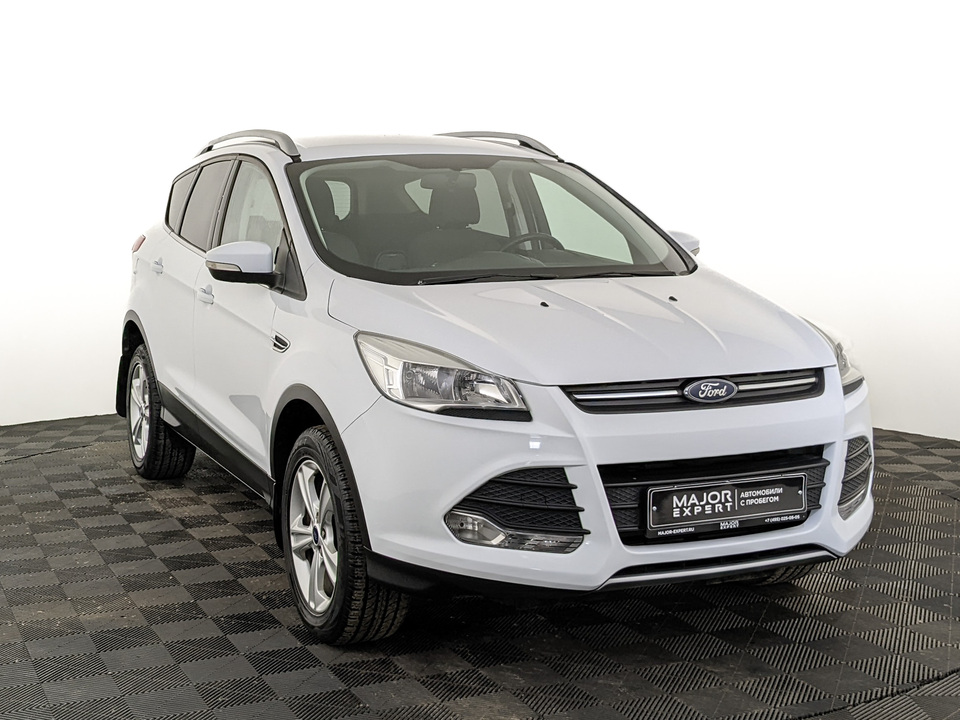 car-card-slide Ford Kuga 2016 87 440км фото №3