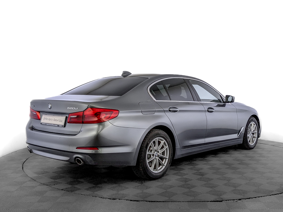 car-card-slide BMW 5 серии 2020 140 348км фото №5