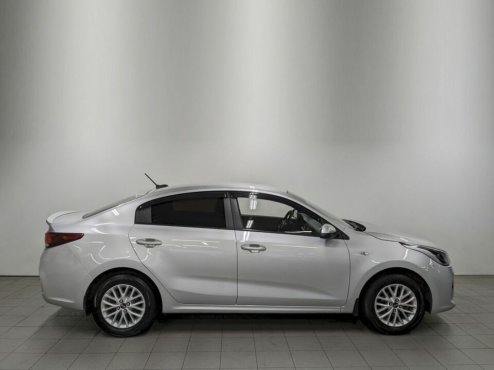 car-card-slide Kia Rio 2019 61 626км фото №4