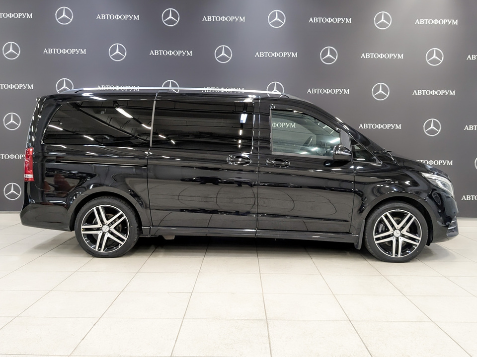 Mercedes-Benz V-Класс 2022 119 000км фото №4