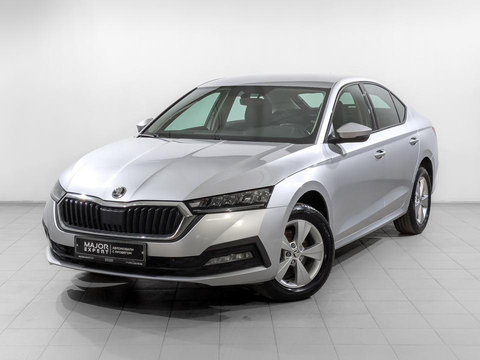 car-card-slide Skoda Octavia 2021 79 688км фото №1