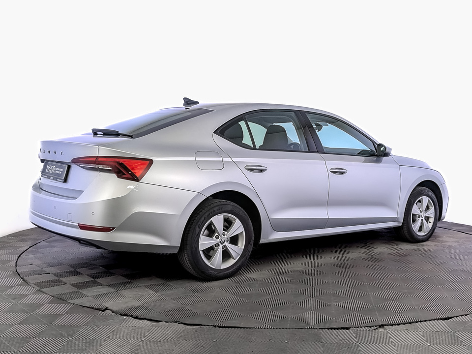 Skoda Octavia 2021 145 049км фото №5