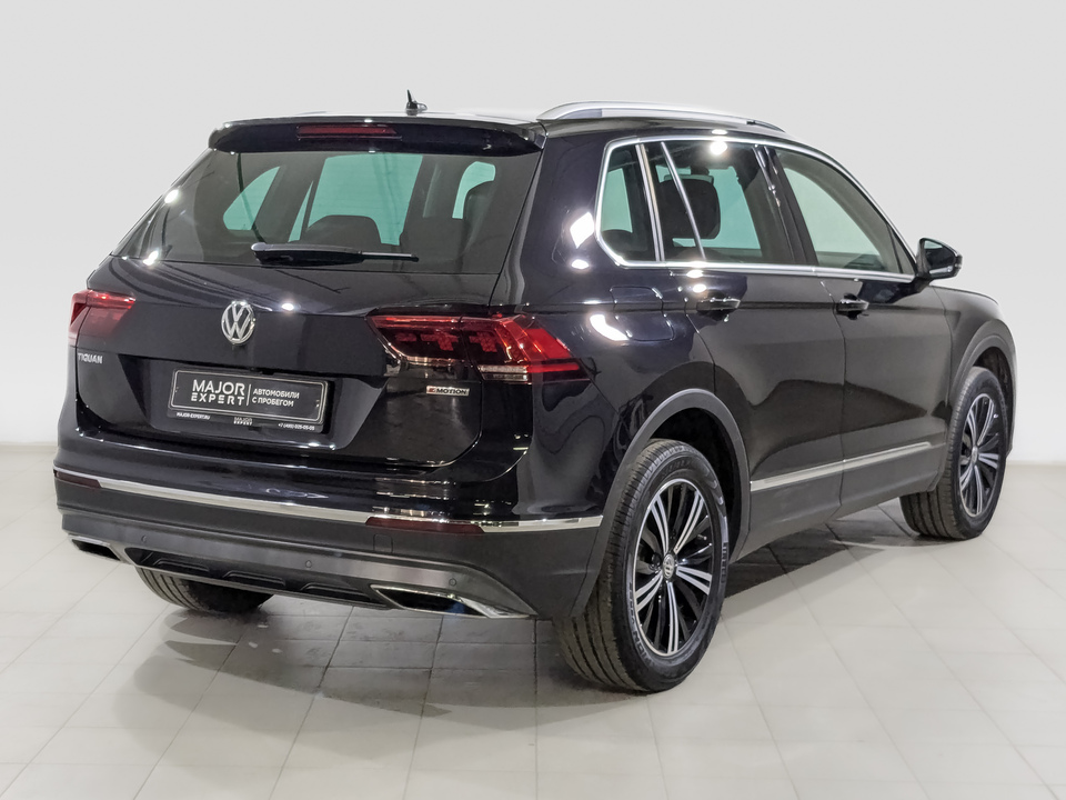 car-card-slide Volkswagen Tiguan 2018 84 489км фото №5
