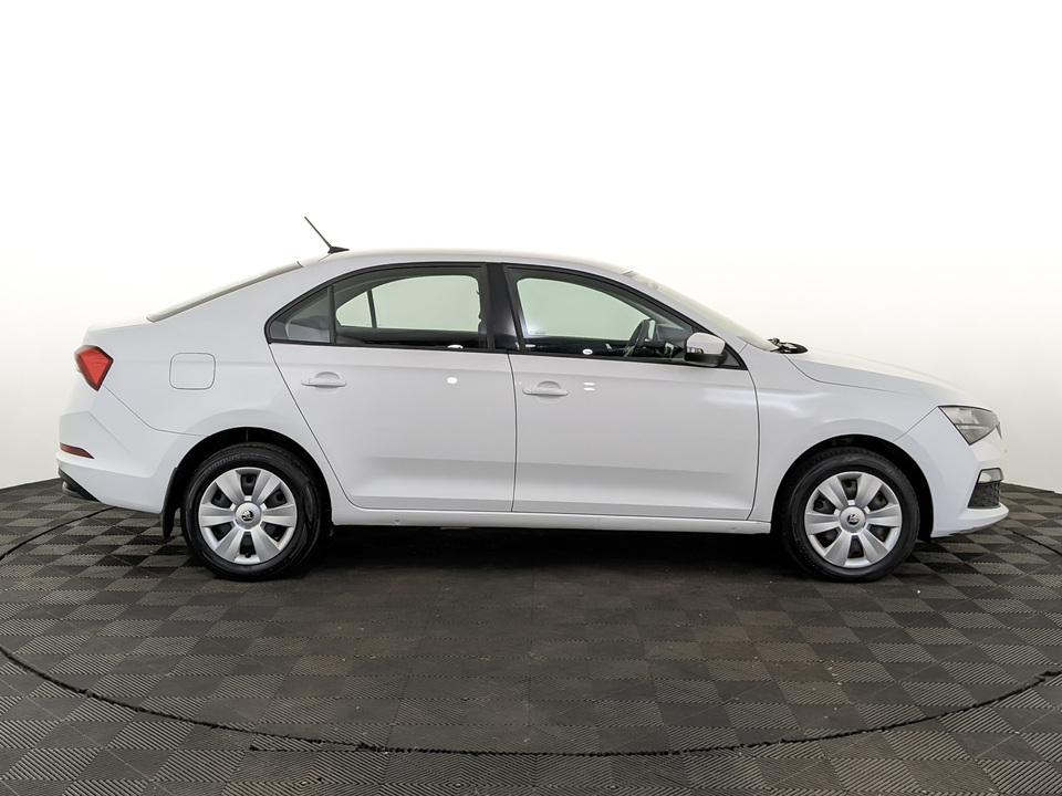 car-card-slide Skoda Rapid II 2020 180 022км фото №4