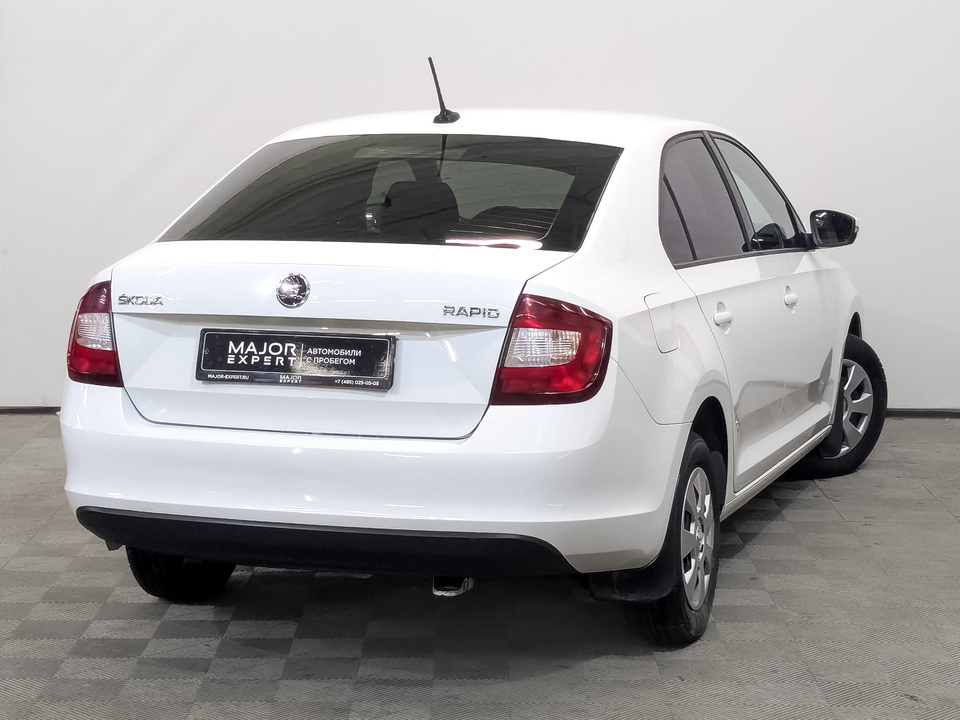 car-card-slide Skoda Rapid 2019 169 586км фото №5