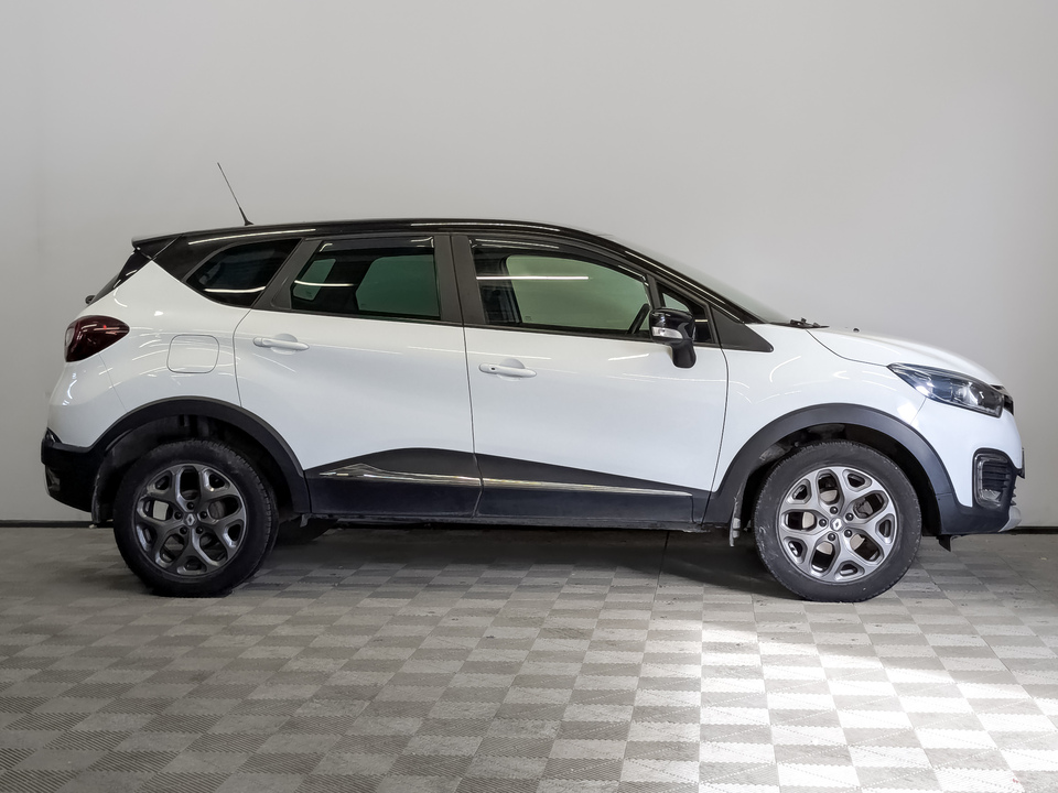 car-card-slide Renault Kaptur 2017 120 482км фото №4