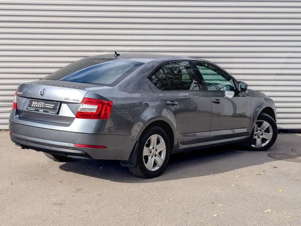 car-card-slide Skoda Octavia 2017 133 700км фото №5