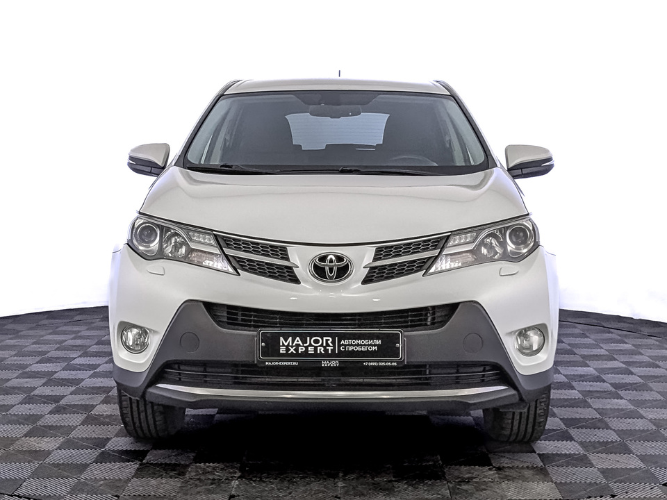 car-card-slide Toyota Rav-4 2015 180 630км фото №2