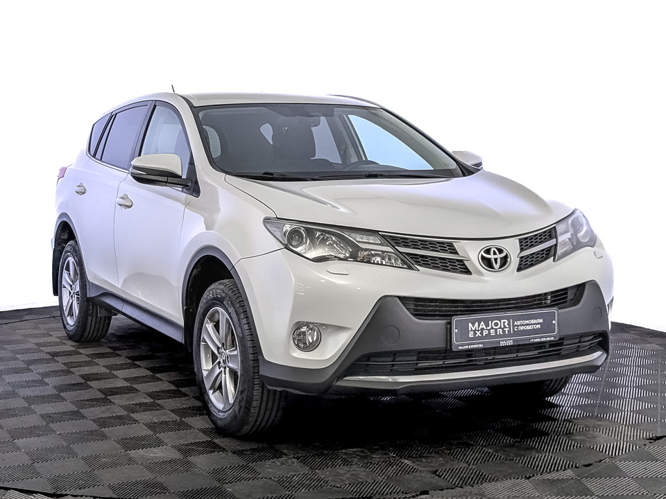 car-card-slide Toyota Rav-4 2015 180 630км фото №3
