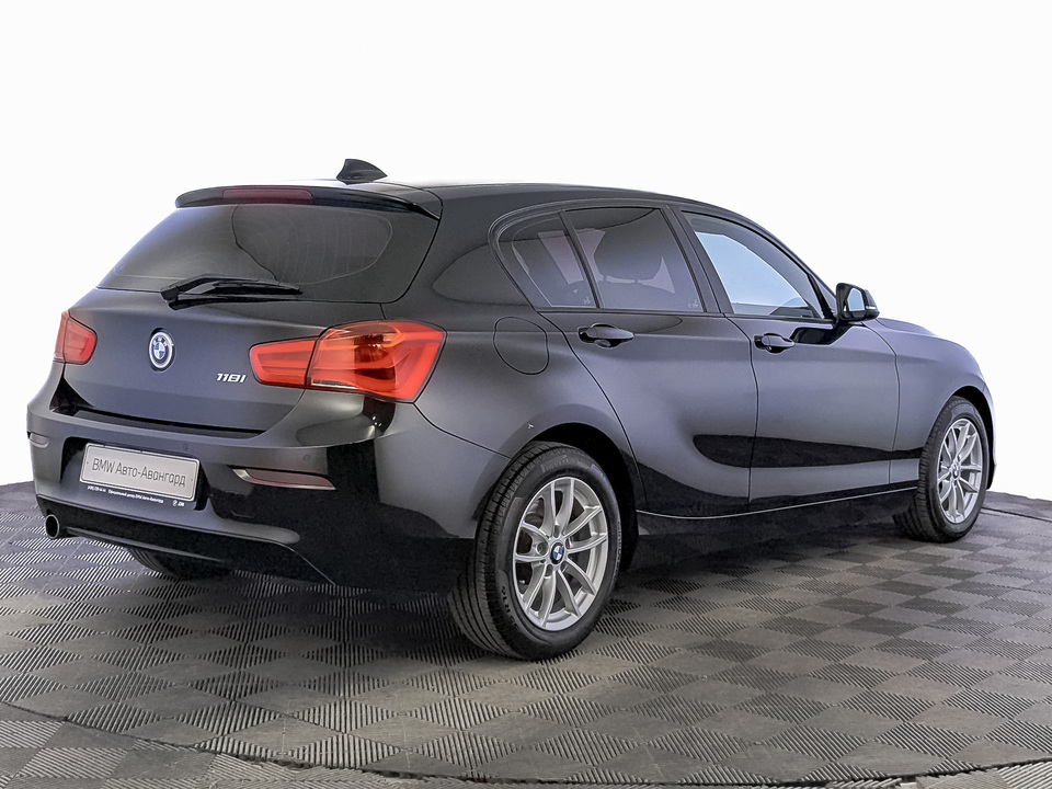 car-card-slide BMW 1 серии 2017 115 110км фото №5