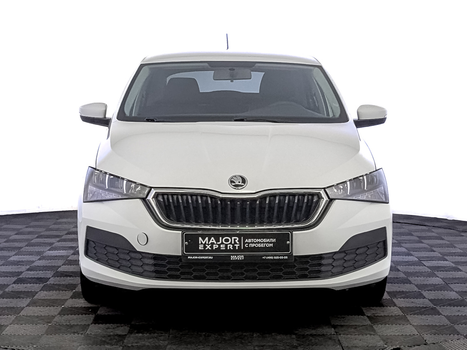 car-card-slide Skoda Rapid II 2021 111 000км фото №2