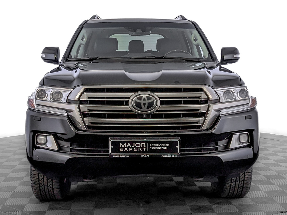 car-card-slide Toyota Land Cruiser 200 2020 136 625км фото №2