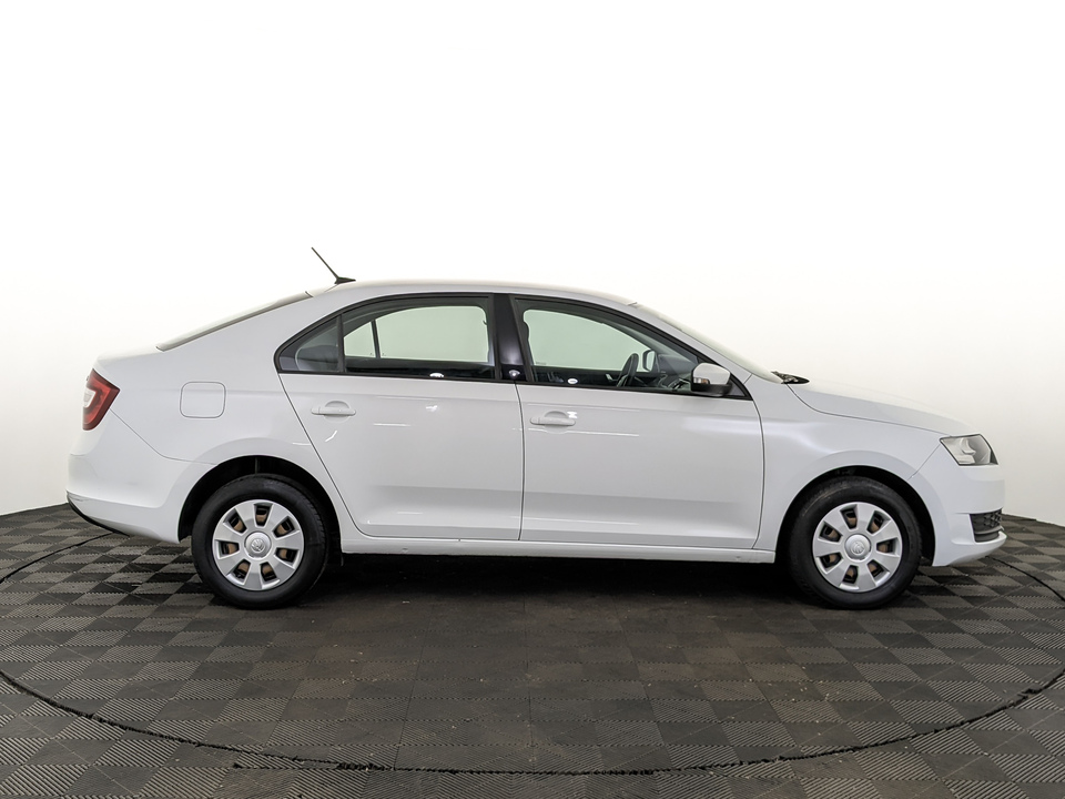 car-card-slide Skoda Rapid 2019 161 541км фото №4